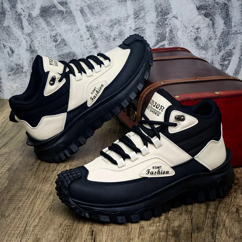 Rough terrain, Men's Mid Top Hiking Boots.